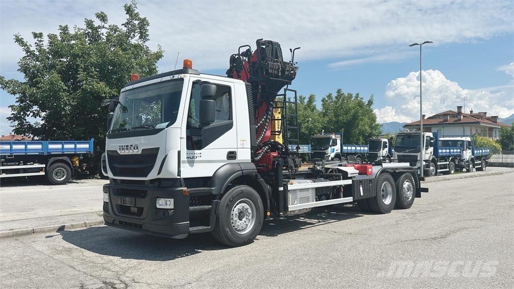 Iveco STRALIS 400 6X2 Вантажівки / спеціальні