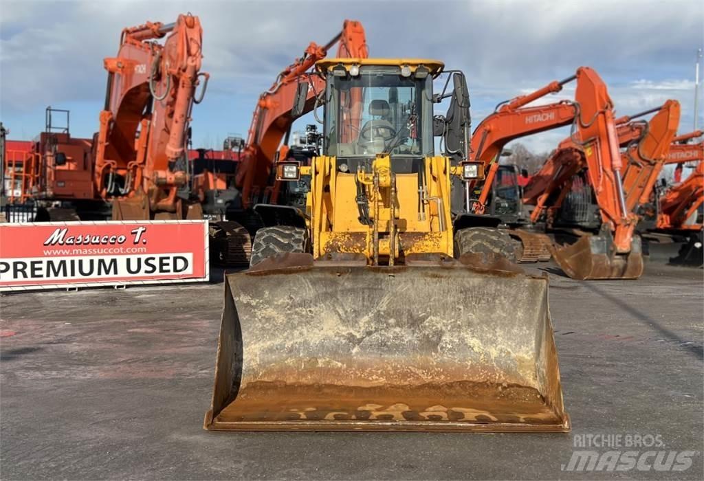 JCB 426 ZX Фронтальні навантажувачі