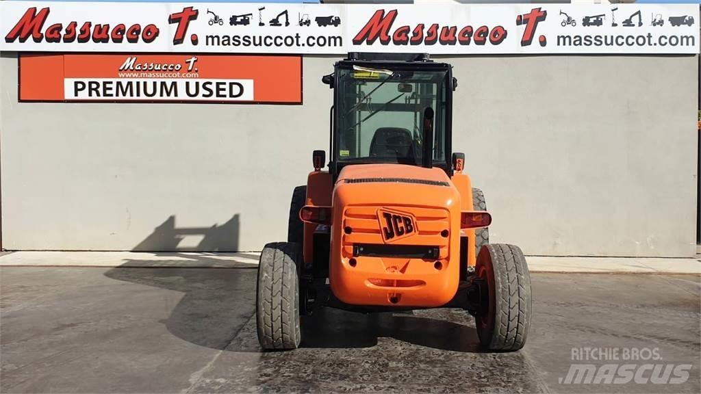 JCB 940 4x2 Навантажувачі підвищеної прохідності