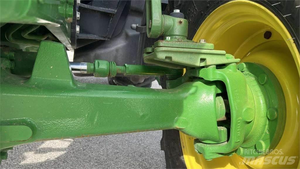John Deere 6090MC 4X4 Снігоочищувальні ножі та плуги
