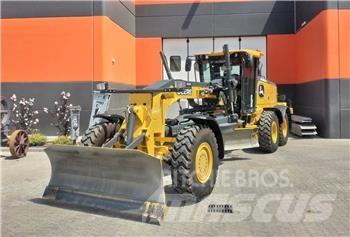 John Deere 622 GP 6X6 Гусеничні бульдозери