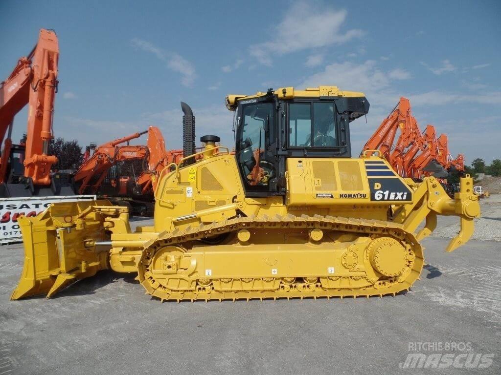 Komatsu D61 EXi Гусеничні бульдозери
