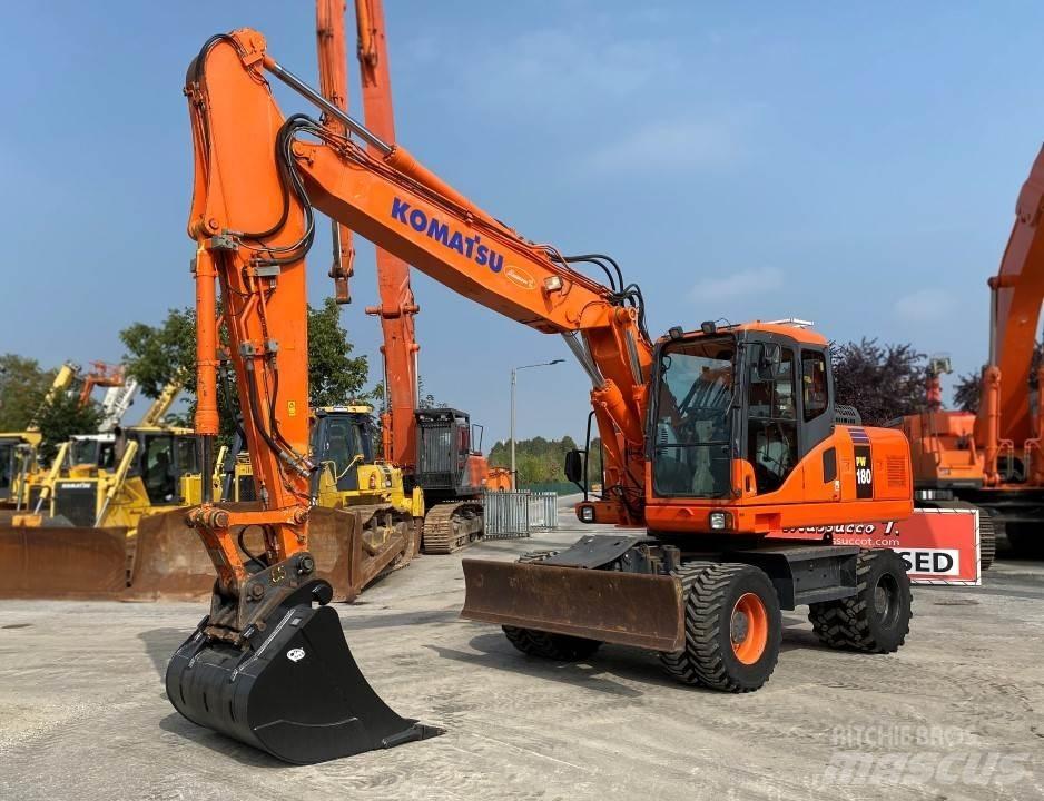Komatsu PW180-7EO Колісні екскаватори