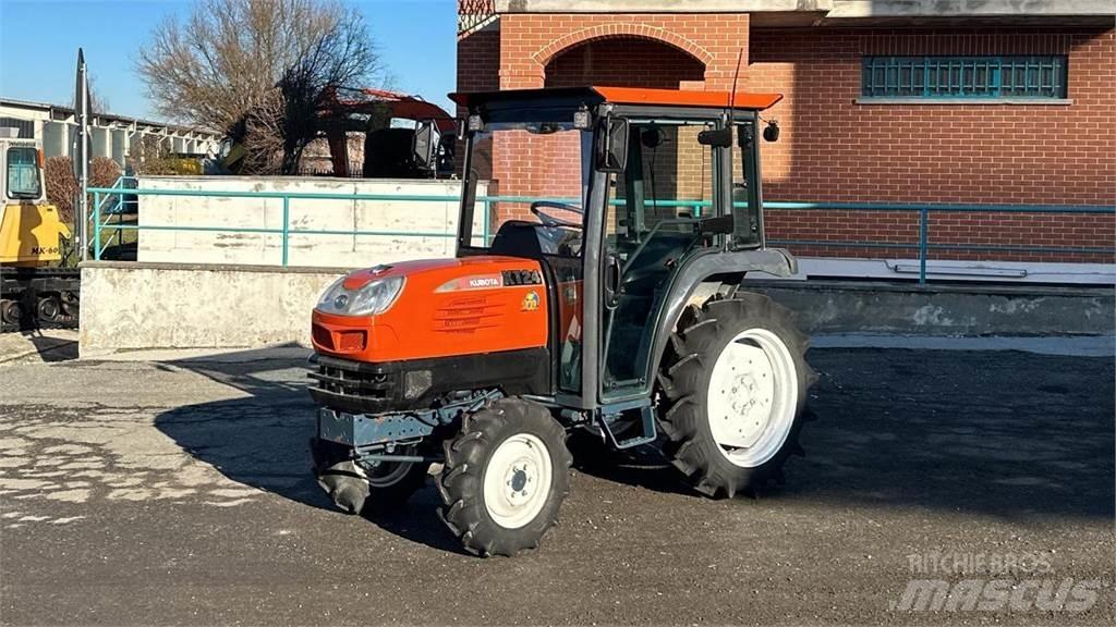 Kubota KT24 4X4 Снігоочищувальні ножі та плуги