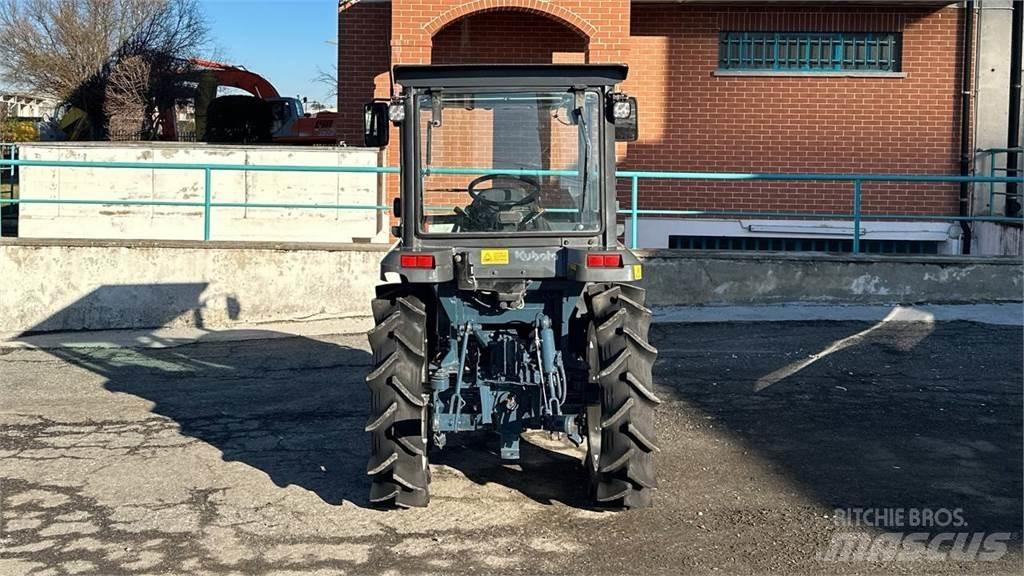 Kubota KT24 4X4 Снігоочищувальні ножі та плуги
