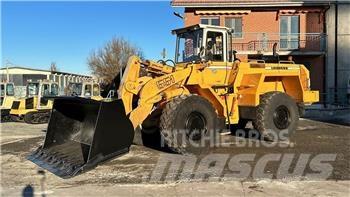 Liebherr L 551 Фронтальні навантажувачі