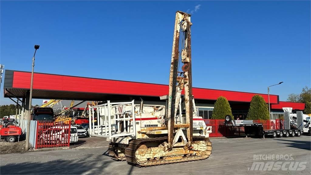 Liebherr RL42B Трубопровідне обладнання