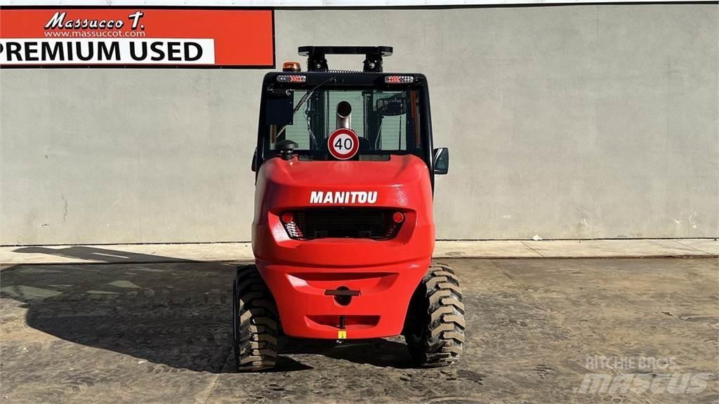 Manitou MC 30.4 4X4 Навантажувачі підвищеної прохідності