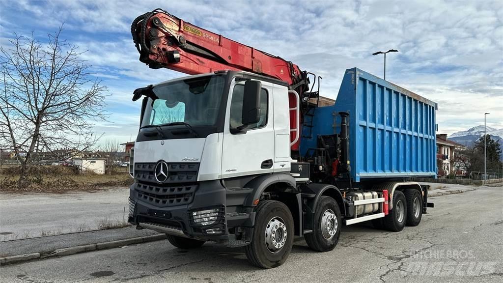 Mercedes-Benz 4145 8x4 Вантажівки / спеціальні