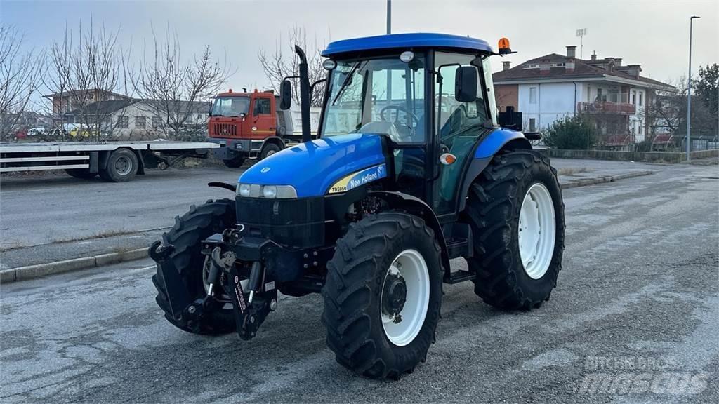 New Holland TD5050 4X4 Снігоочищувальні ножі та плуги