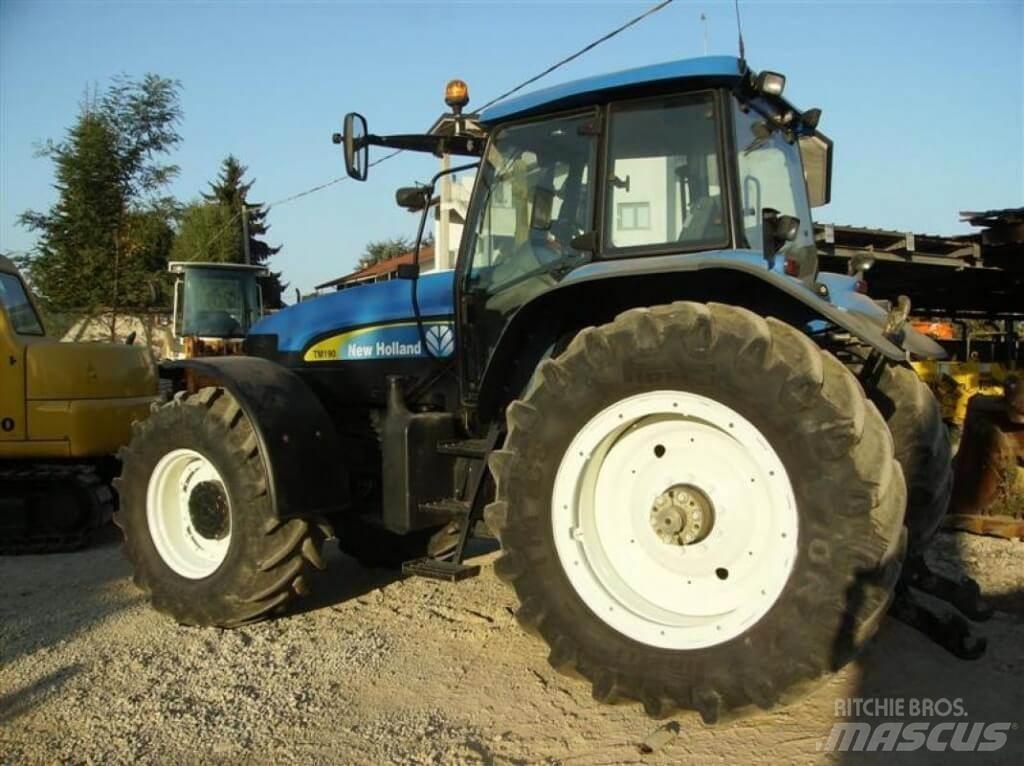 New Holland TM190 Снігоочищувальні ножі та плуги