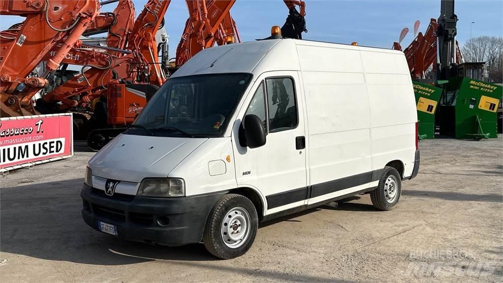 Peugeot Boxer Вантажівки / спеціальні