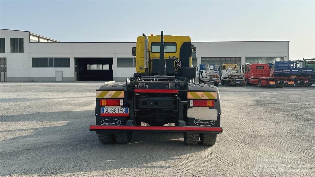Renault 370 Dci 6X4 Вантажівки / спеціальні