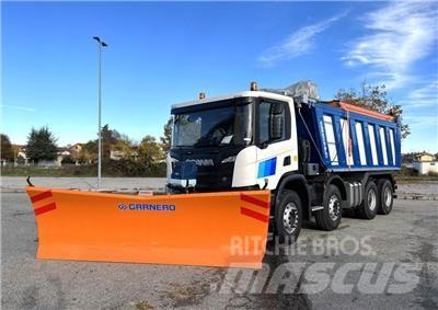 Scania P500 XT 8X4 Снігоочищувальні ножі та плуги