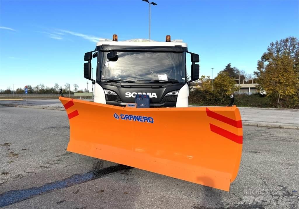 Scania P500 XT 8X4 Снігоочищувальні ножі та плуги