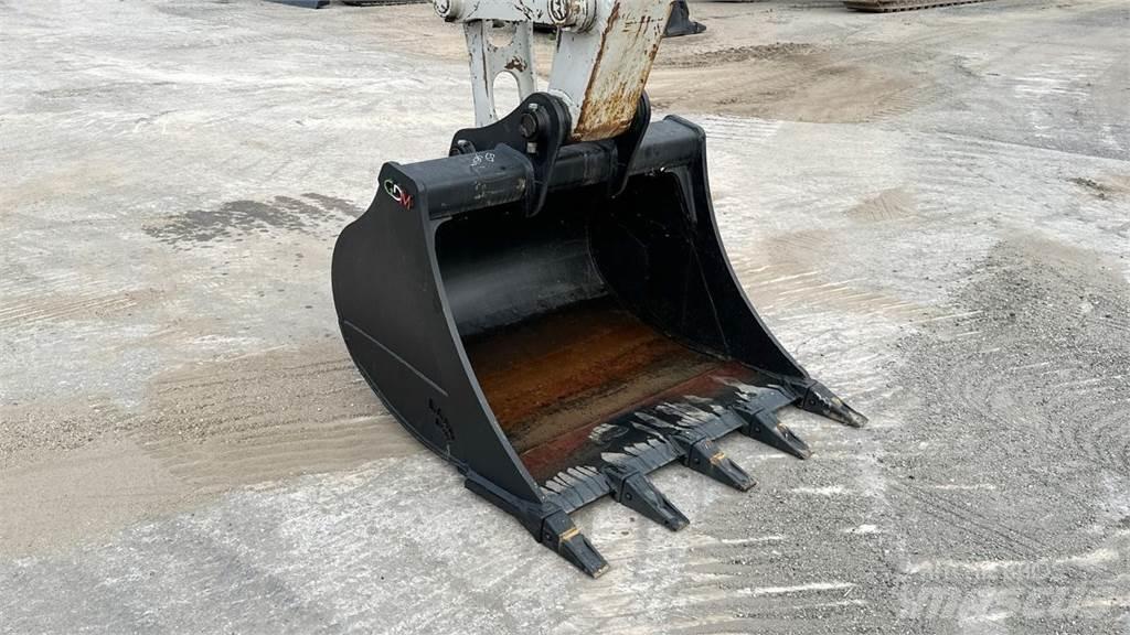 Takeuchi TB2150R Середні екскаватори 7т. - 12т.