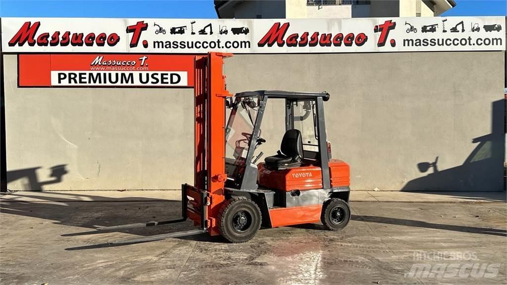 Toyota 025FDF25 Дизельні навантажувачі