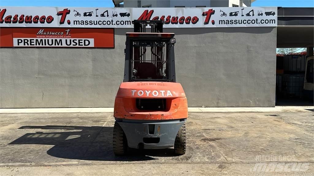 Toyota 42-7FDA50 Дизельні навантажувачі