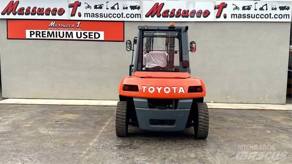 Toyota 50-5FD60 Дизельні навантажувачі