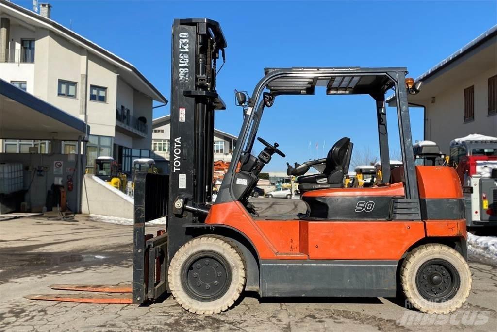 Toyota 7FBMF50 Електронавантажувачі