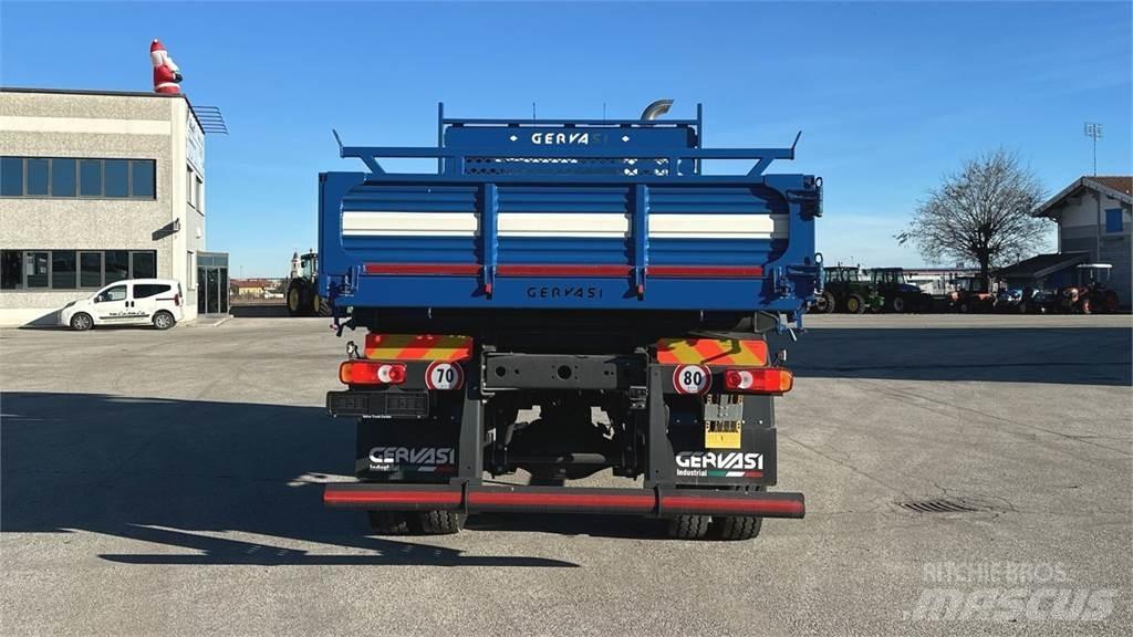 Volvo FL280 4x4 Вантажівки / спеціальні
