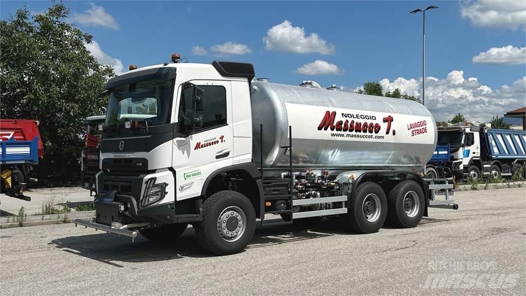 Volvo FMX 6X6 Вантажівки-цистерни