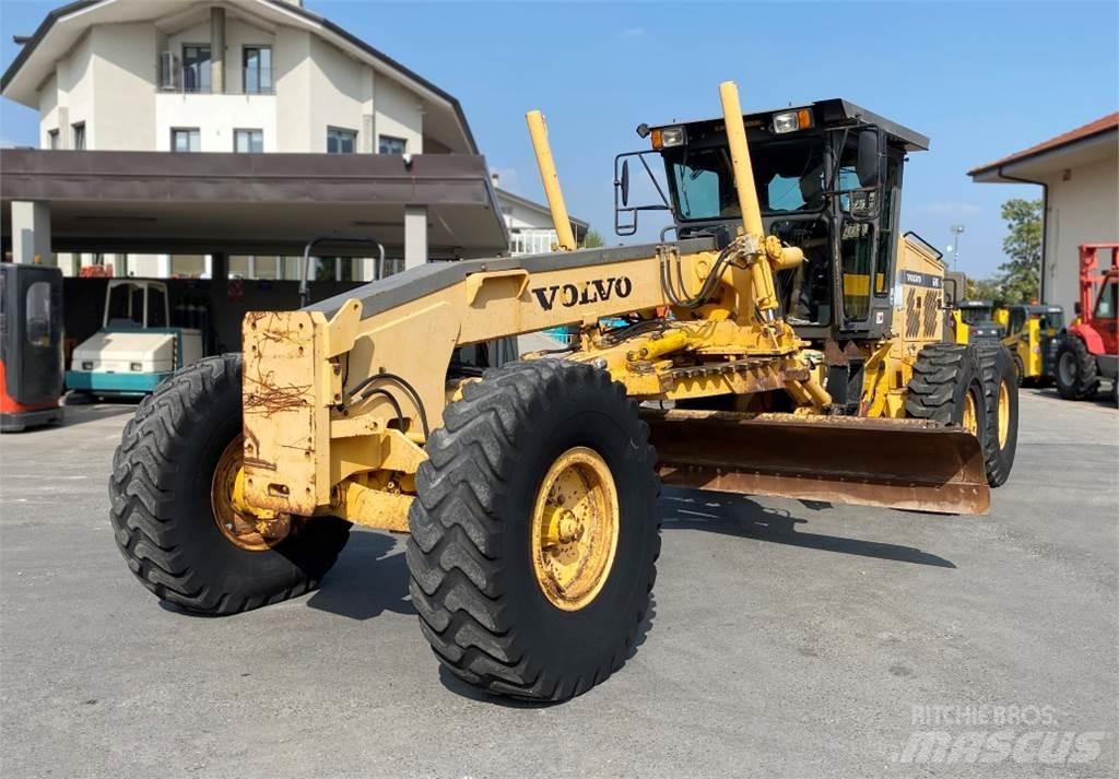 Volvo G740VHP Гусеничні бульдозери