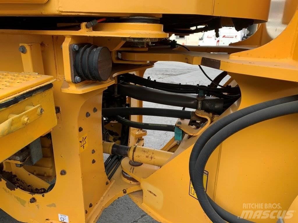 Volvo L70E Фронтальні навантажувачі