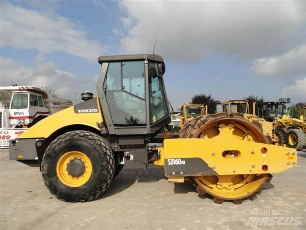 Volvo SD160-DX Ущільнювачі грунту