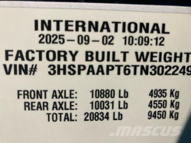 International HX Тягачі