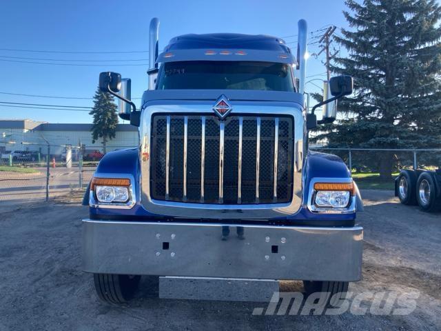 International HX Тягачі