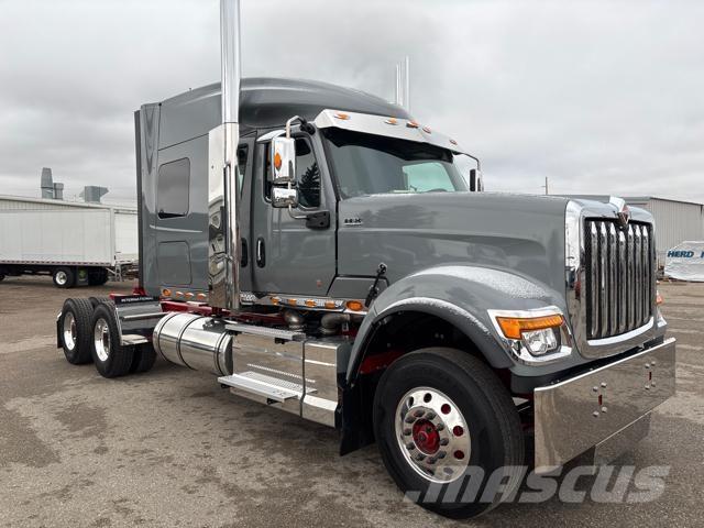 International HX Тягачі