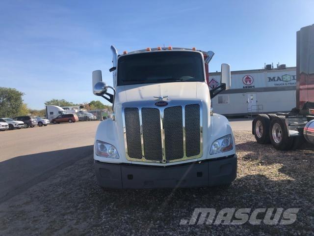 Peterbilt 567 зерновози