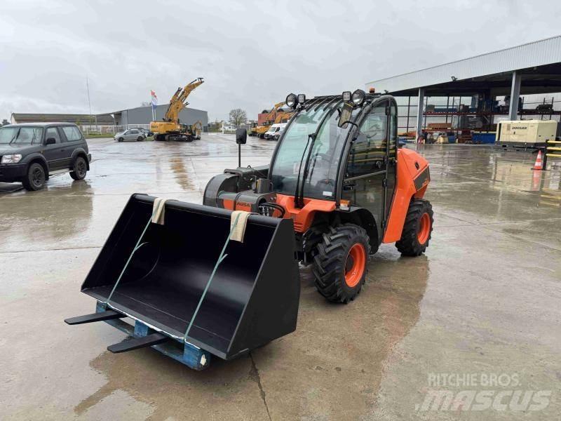 Ausa T235H Телескопічні навантажувачі