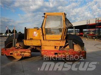 Dynapac cc421 Ущільнювачі грунту