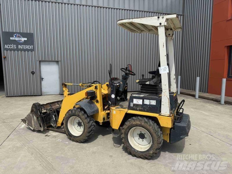 Kubota R310A Сільгосптехніка - Інші