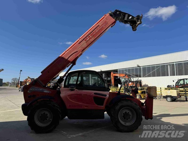 Manitou MT 1440 Телескопічні навантажувачі