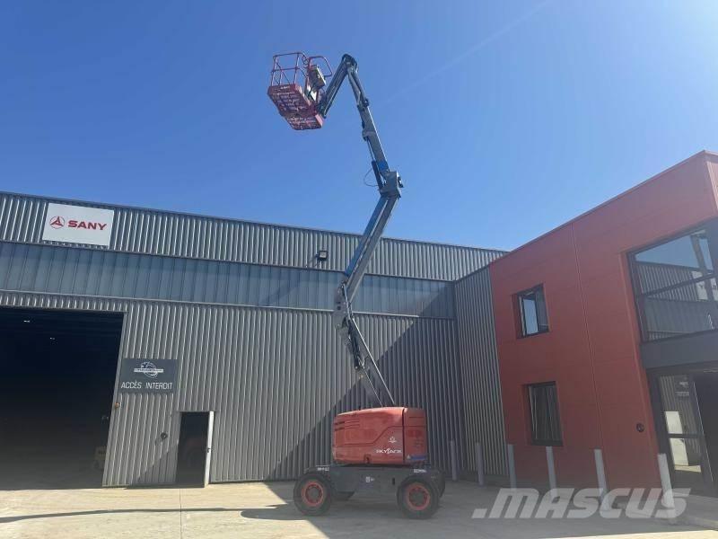 SkyJack SJ46AJ Колінчаті підйомники