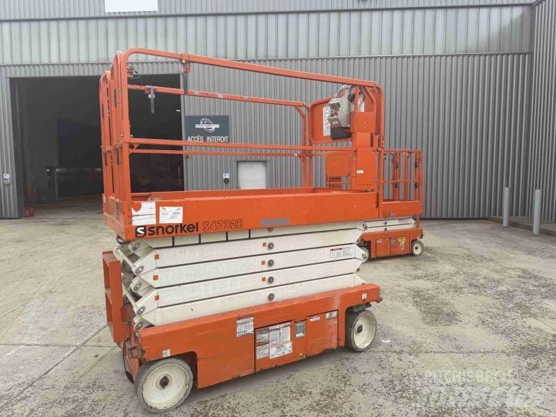 Snorkel S4732E Колінчаті підйомники