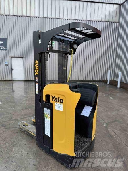 Yale MS16S Бокові навантажувачі