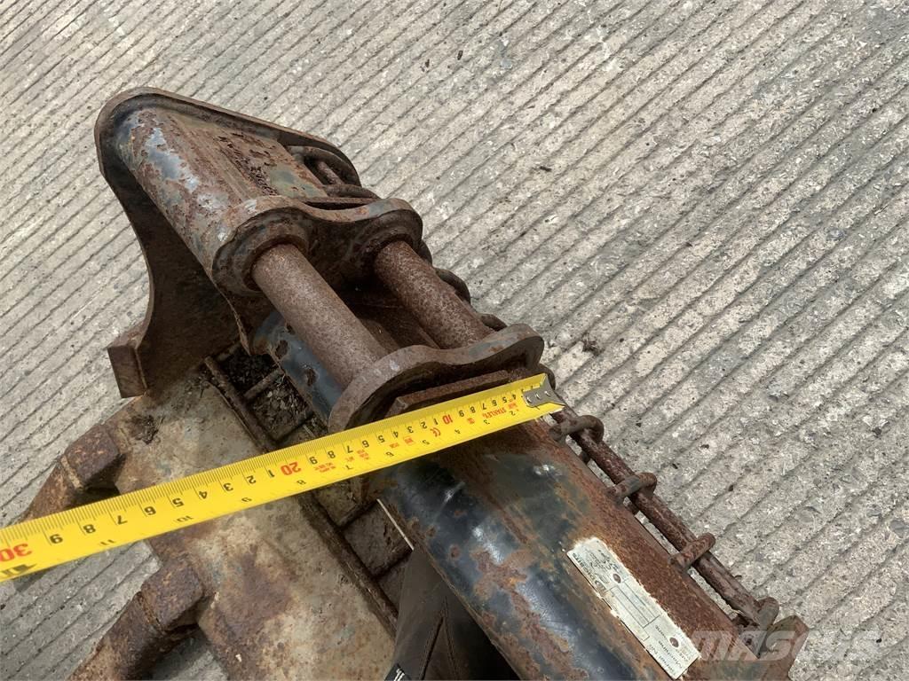 JCB 2ft bucket Сільгосптехніка - Інші