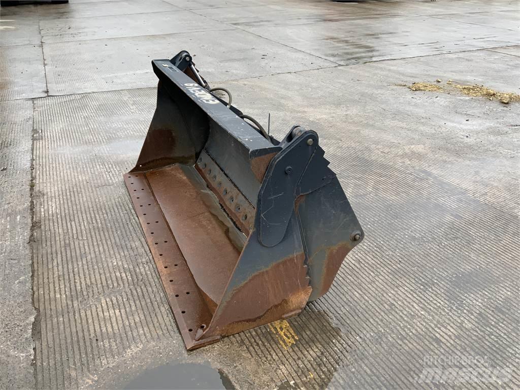 JCB 6FT 4 in 1 Bucket Сільгосптехніка - Інші