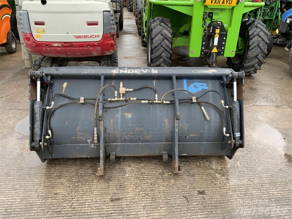 JCB 6FT 4 in 1 Bucket Сільгосптехніка - Інші