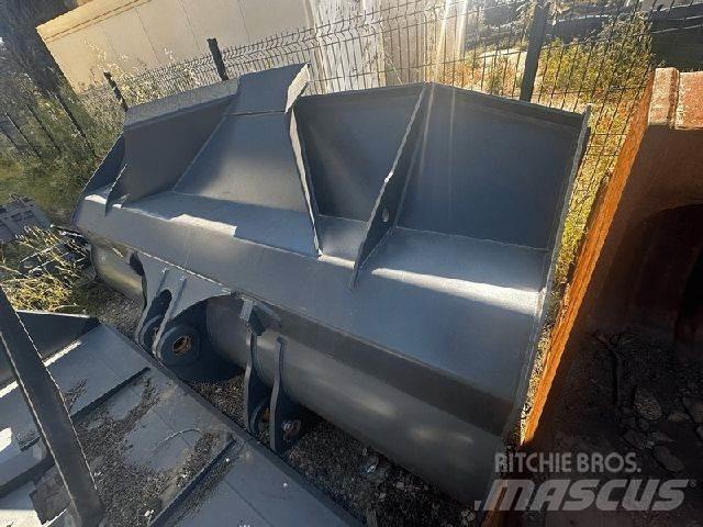 Liebherr  Будтехніка - Інші