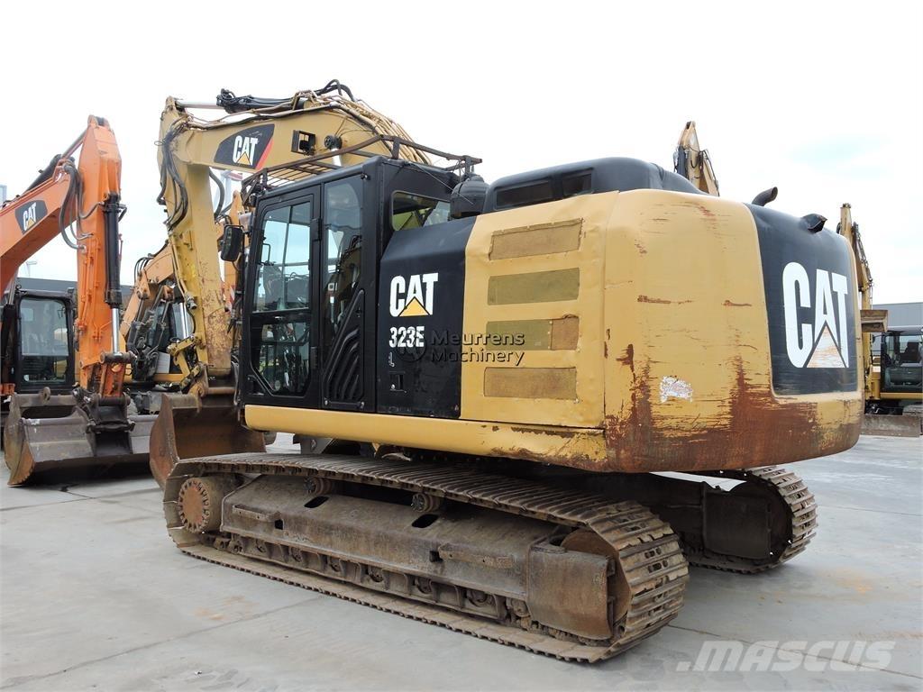 CAT 323EL Гусеничні екскаватори