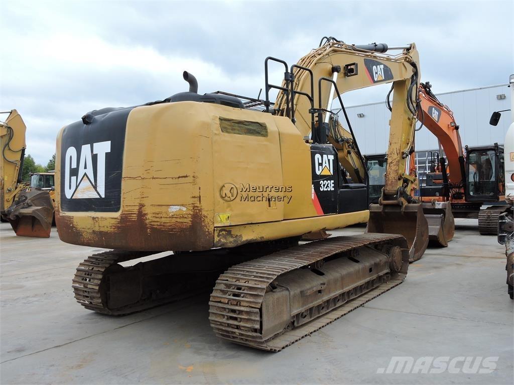 CAT 323EL Гусеничні екскаватори