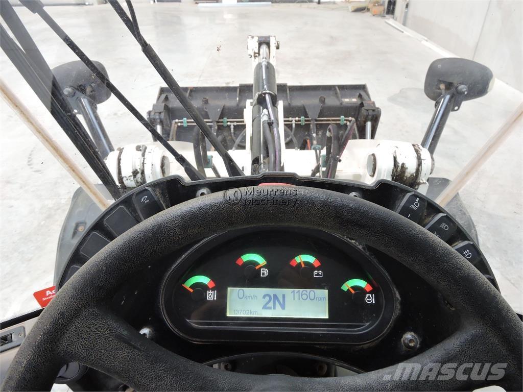 CAT 908M + FORK Фронтальні навантажувачі