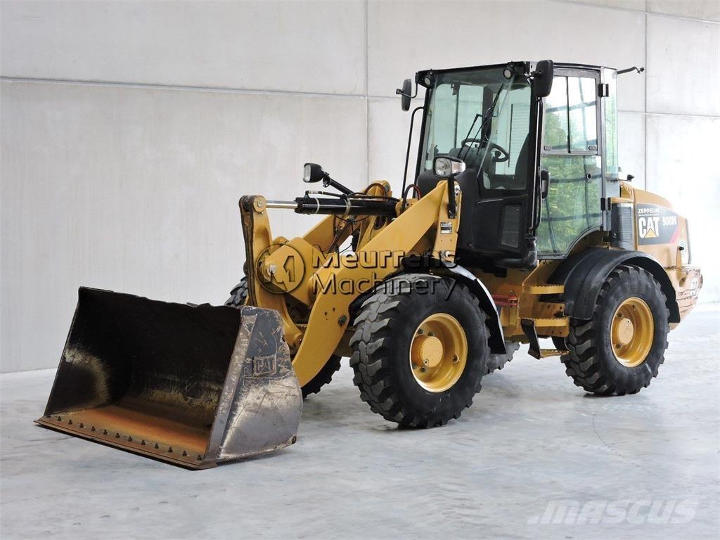CAT 908M GERMAN Фронтальні навантажувачі
