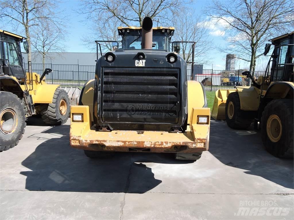 CAT 972M Фронтальні навантажувачі