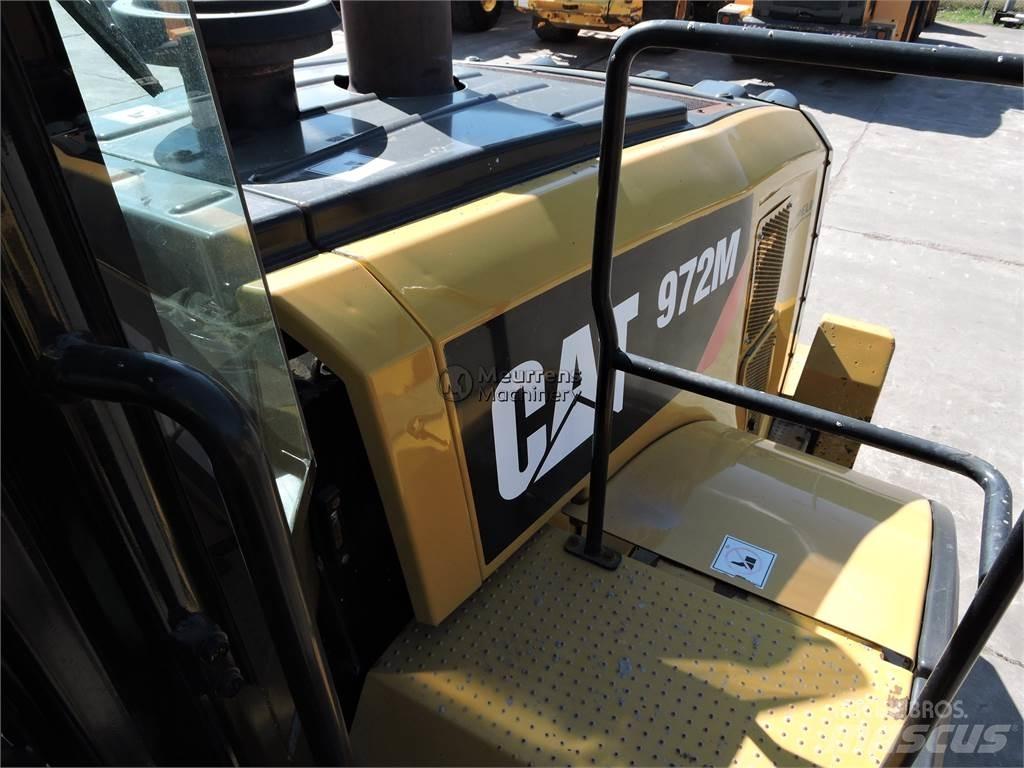 CAT 972M Фронтальні навантажувачі